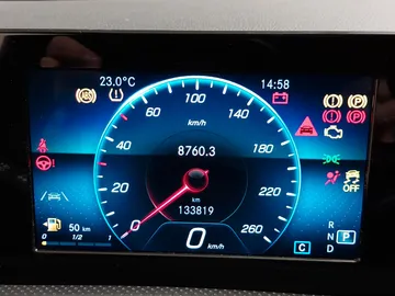 Car image 28
