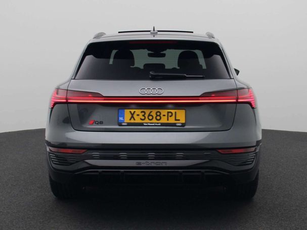 Audi Q8 55 quattro e-tron 300 kW image number 3