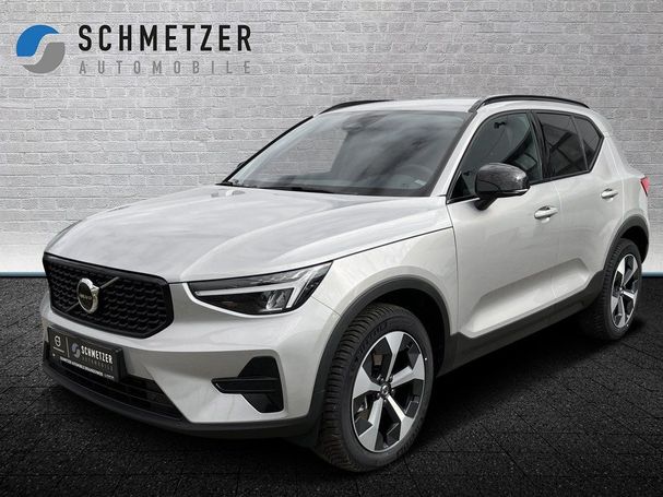 Volvo XC40 Plus Dark 120 kW image number 1