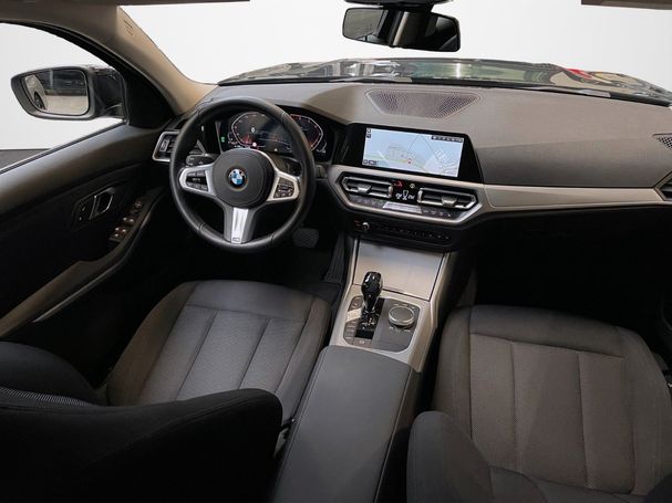 BMW 318i Advantage 115 kW image number 12