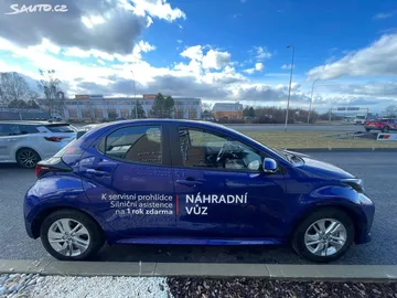 Car image 3
