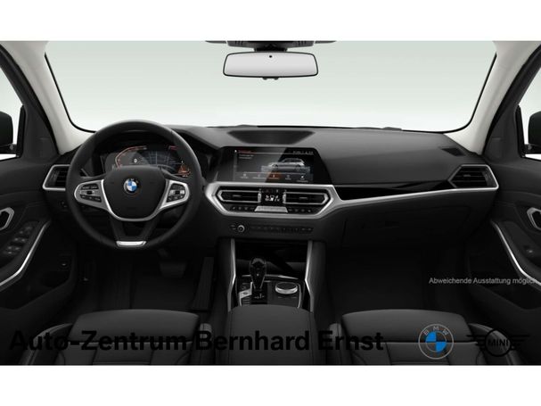 BMW 330i Touring xDrive Sport Line 190 kW image number 3