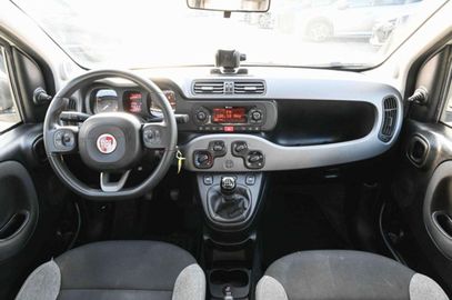 Car image 10