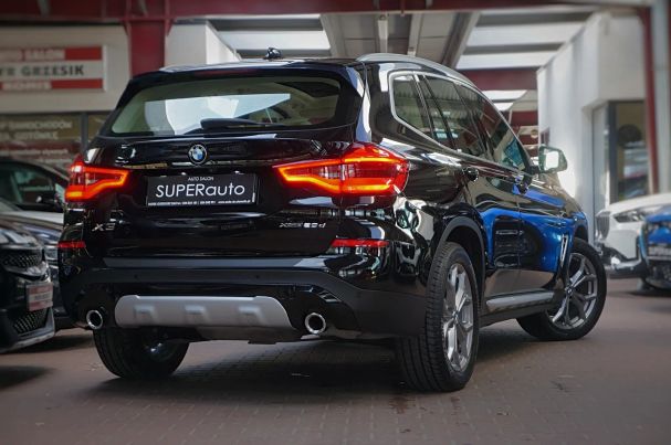 BMW X3 xDrive20d xLine 140 kW image number 10