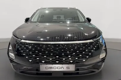 Car image 3