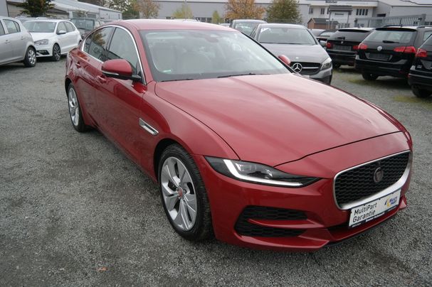 Jaguar XE 184 kW image number 2