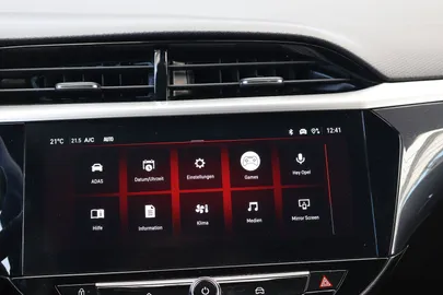 Car image 25