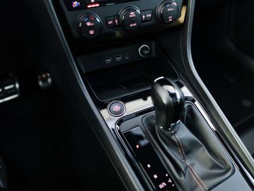 Car image 41