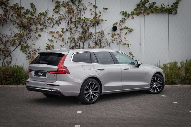 Volvo V60 T6 Recharge AWD 257 kW image number 2