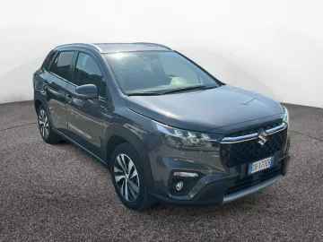 Car image 3