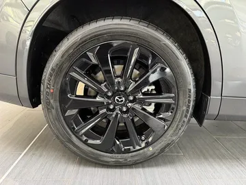 Car image 28
