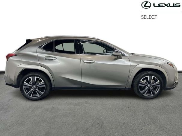 Lexus UX 250h 135 kW image number 16