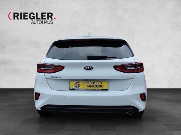 Kia Ceed Vision 74 kW image number 5