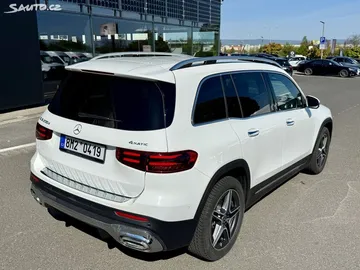 Car image 45