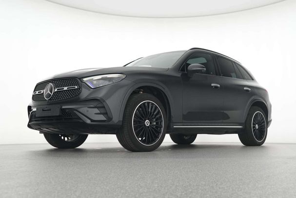 Mercedes-Benz GLC 300 e AMG Line 4Matic 230 kW image number 10