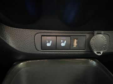 Car image 27