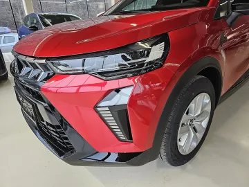 Car image 14