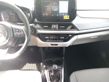 Car image 16