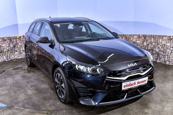 Kia Ceed 1.6 GDI Plug-in Hybrid 104 kW image number 1