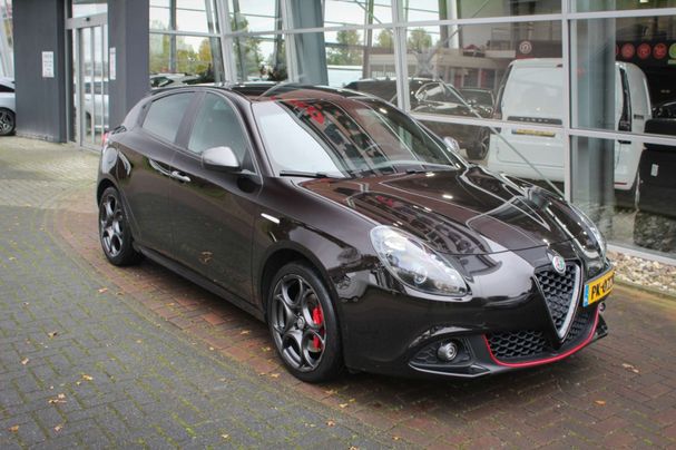 Alfa Romeo Giulietta 1.4 Multiair Super 125 kW image number 2