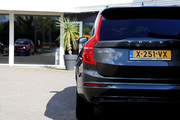 Volvo XC90 T8 Recharge AWD 335 kW image number 29