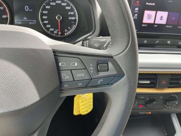 Car image 24