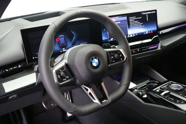 BMW 520i 140 kW image number 10