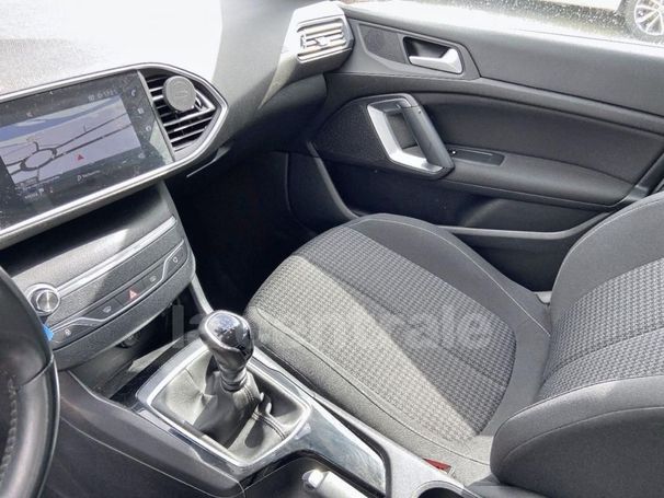 Peugeot 308 BlueHDi 100 S&S 75 kW image number 23