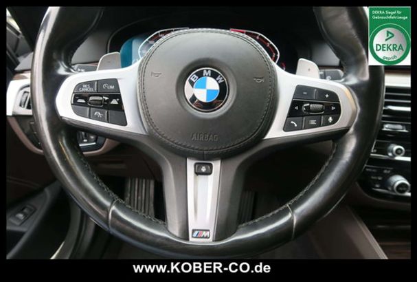 BMW 520d Touring xDrive Luxury Line 140 kW image number 16