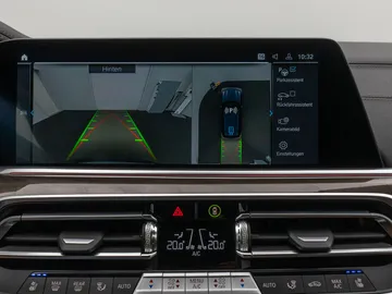 Car image 40