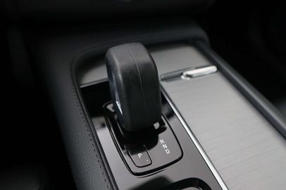 Car image 36