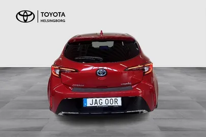 Car image 5