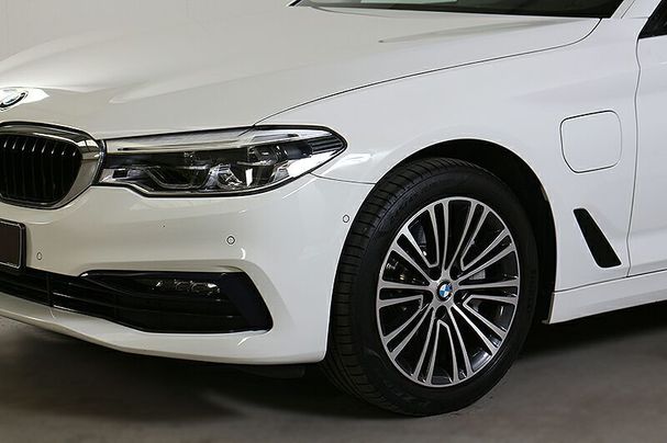 BMW 530i Sport Line 185 kW image number 17