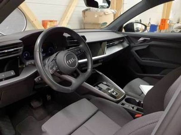 Audi A3 35 TDI S-line Sportback 110 kW image number 4