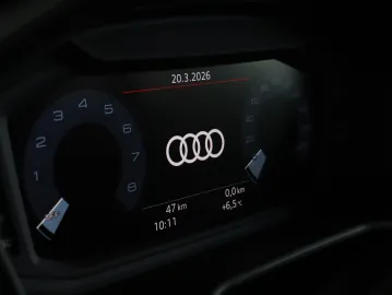 Car image 40