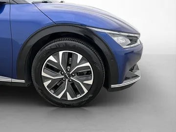 Car image 33