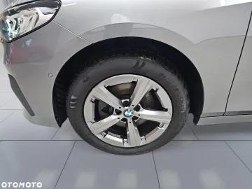 Car image 34