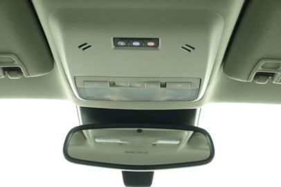 Car image 36