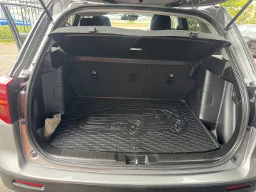 Car image 38