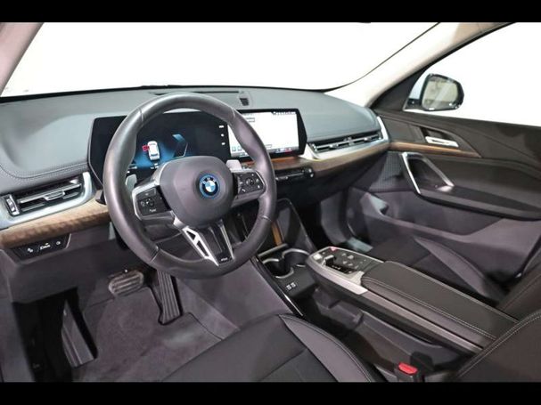 BMW X1 xDrive30e 240 kW image number 4