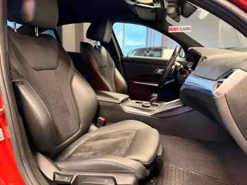Car image 29