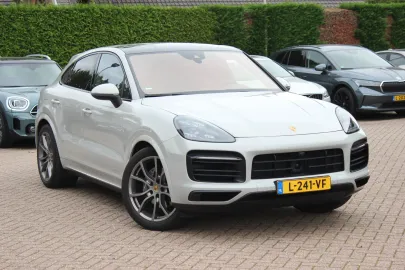 Car image 36
