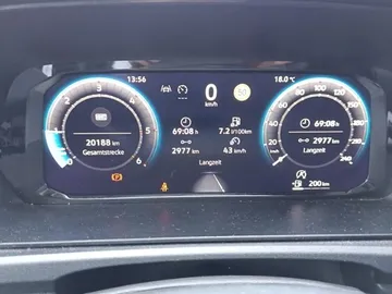 Car image 27