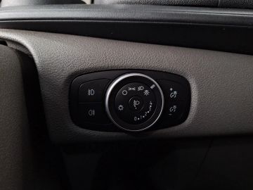 Car image 38