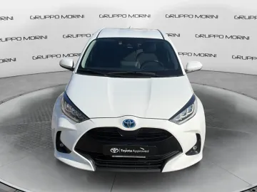 Car image 3