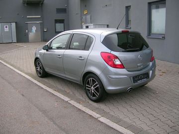 Car image 11