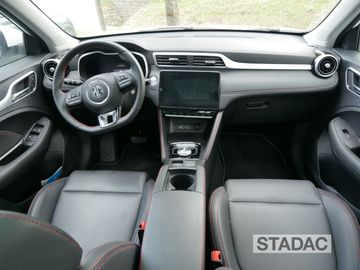 Car image 12