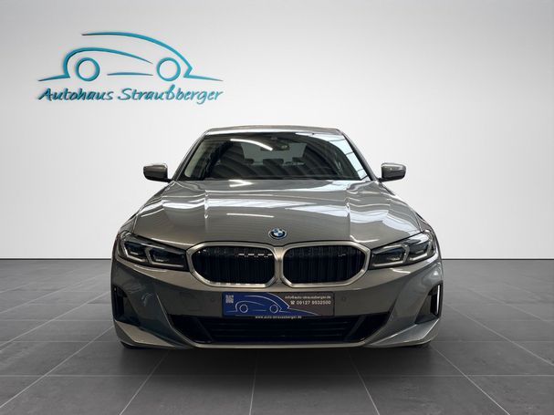 BMW 330 e xDrive 215 kW image number 6