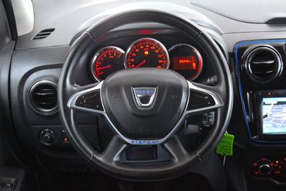 Car image 28