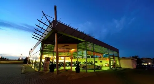 Car image 38